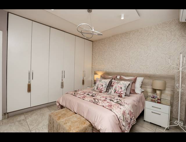 1.5 BEDROOM APARTMENT FOR SALE IN GLENWOOD
